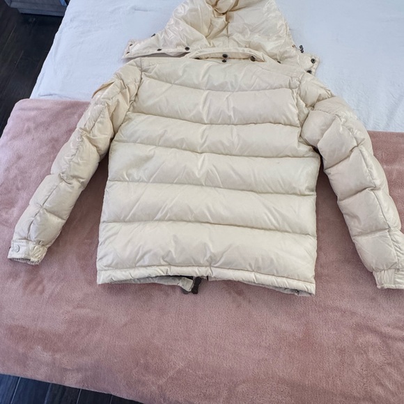 Moncler puffer jacket coat - Picture 9 of 11